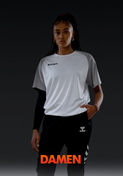 6904709d3d23edd2600a9972